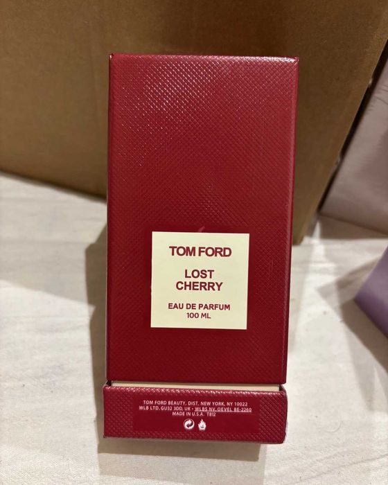 TOM FORD LOST CHERRY — shirin va jozibali hid.