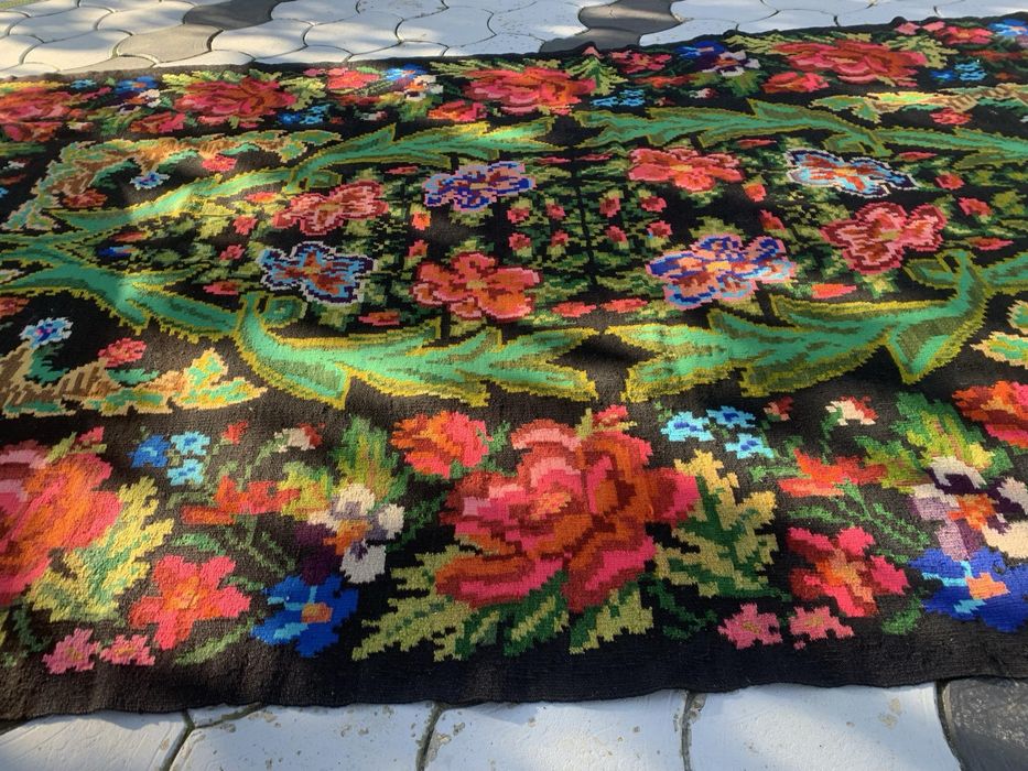 Covor tesut din lana