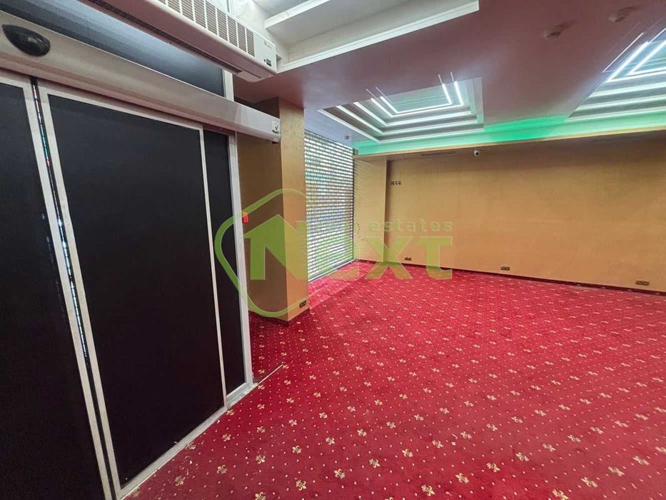 Дава се под наем Магазин в София, Център - 220 кв.м за 5984.34 € - Снимка #1