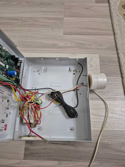 Sistem de Alarma profesional wireless FORTEZZA PRO GSM-M4D, METALICA