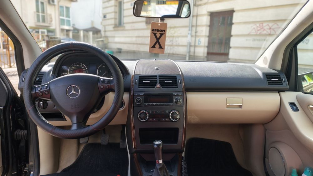 Mercedes - Benz A180