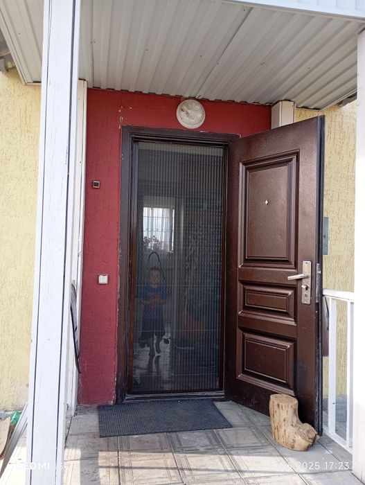 Москитные сетка для окон и дверей