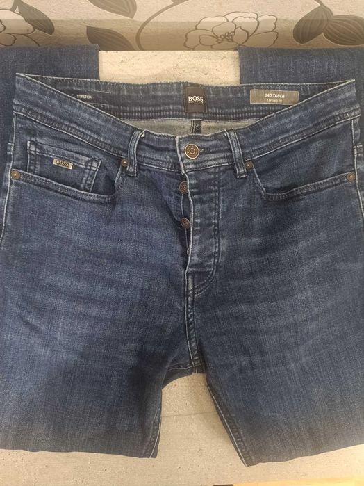 Мъжки Дънки Hugo Boss мъжки Символична цена .