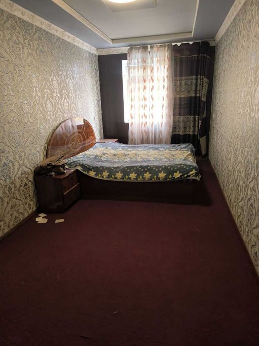 Киргили Мумтоз туйхона якинида 4/2 этаж 2 хона уй ижарага берилади