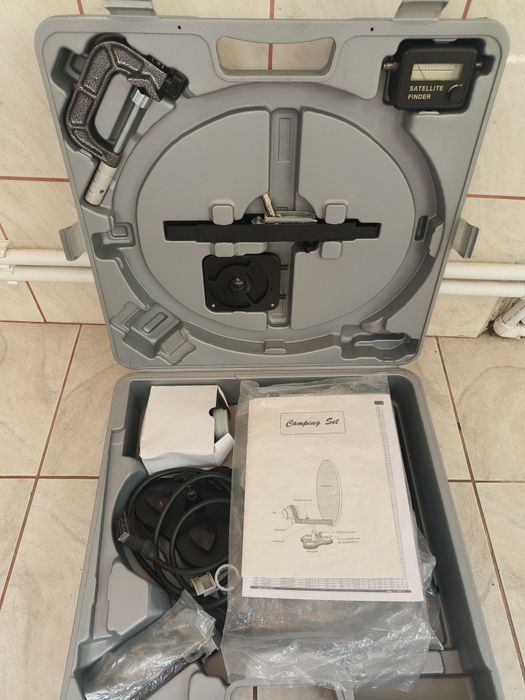Vând kit antenă satelit portabilă