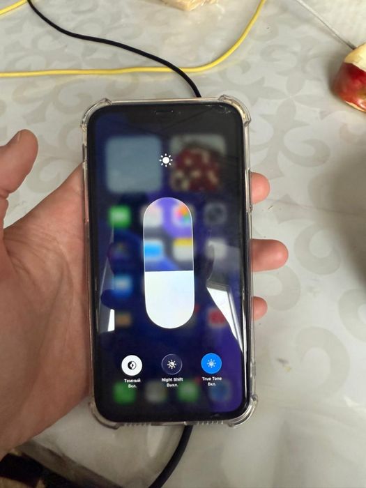 Продам Айфон 11/iphone 11