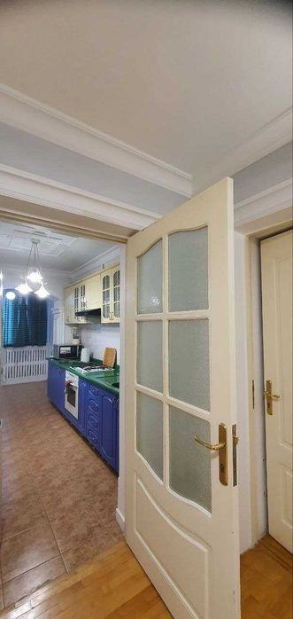 Продается квартира, уникальная планировка, массив Дархан