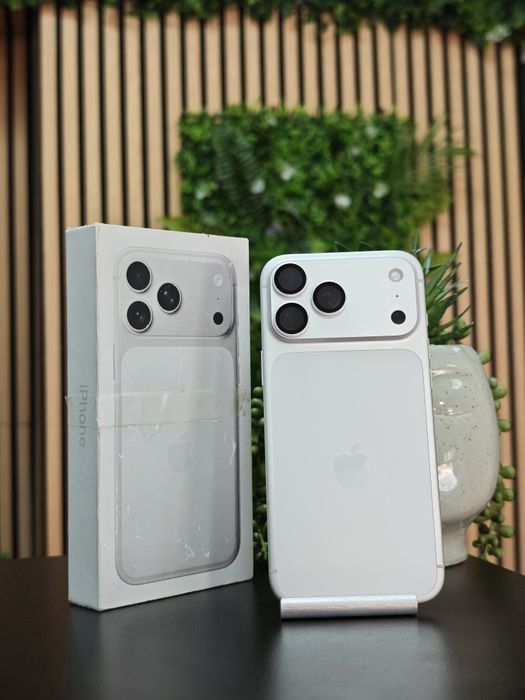 iPhone 17 Pro Max Silver Că Nou