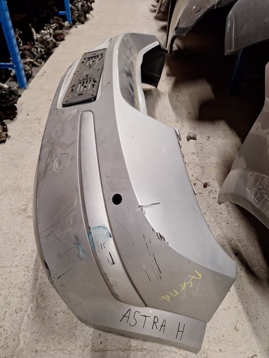 Задна броня с парктроници Opel Astra H / Опел Астра 2005г.