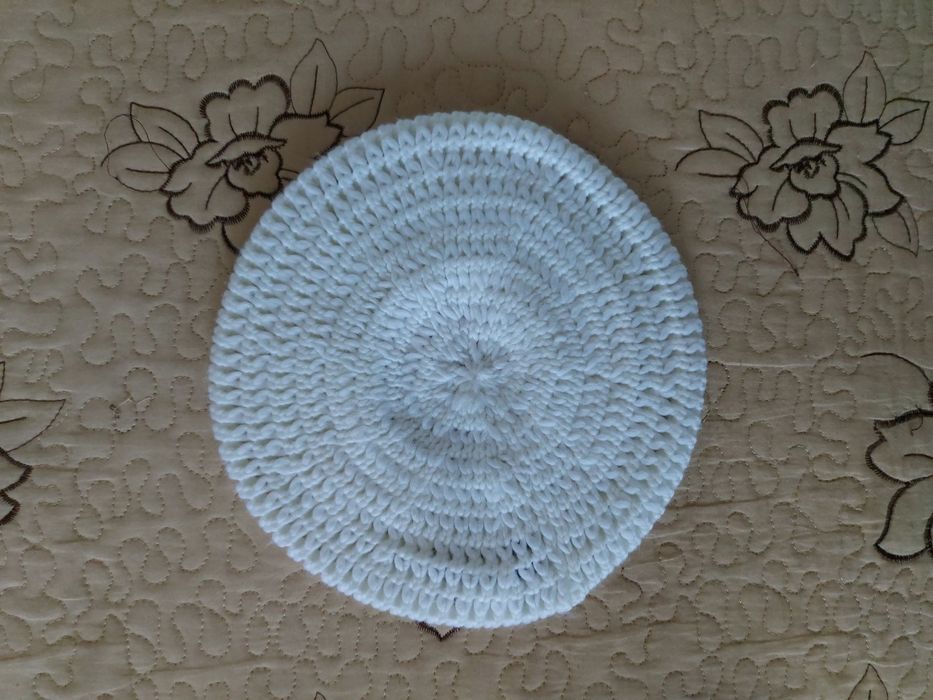 Bereta de dama alba H&M - marime unica