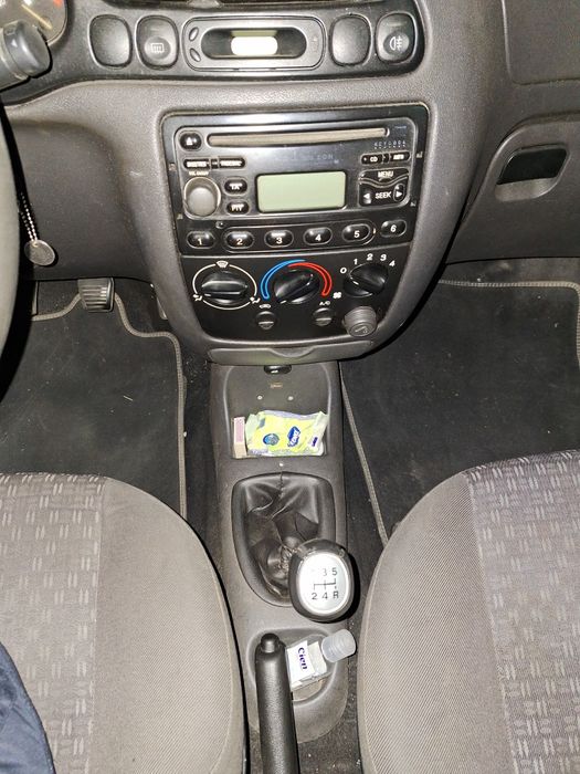 Titu, DB- Ford Focus de vanzare