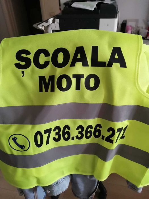 Tricou,hanorac, vesta reflectorizanta etc ...personalizate