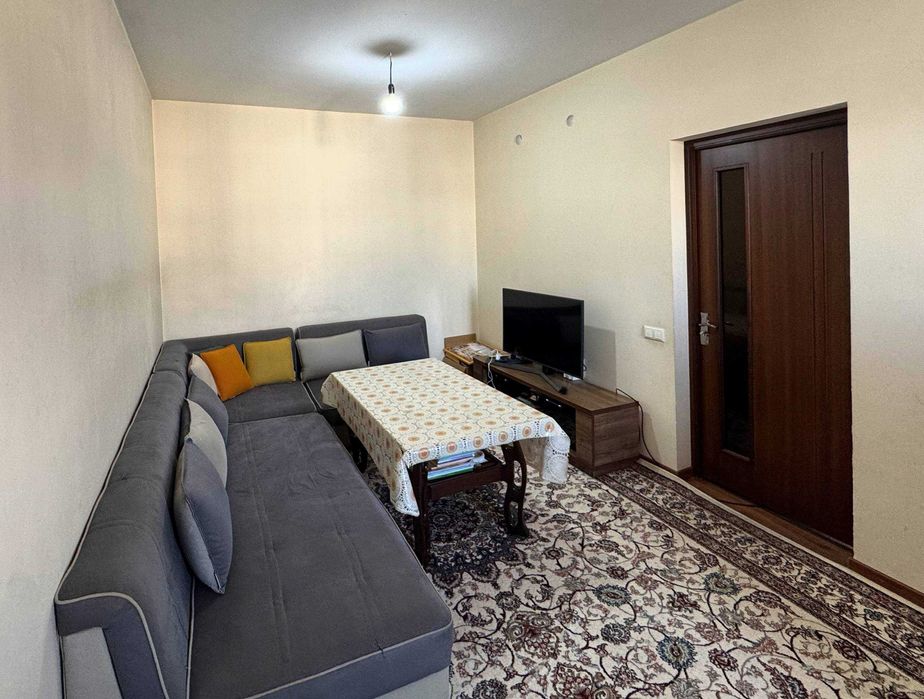 Сергели Янги-Чоштепада 2 хонали квартира сотилади