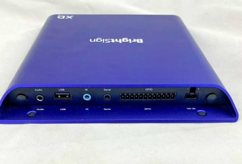 BrightSign Digital Media Signage XD1033 4K + USB700 Adapter