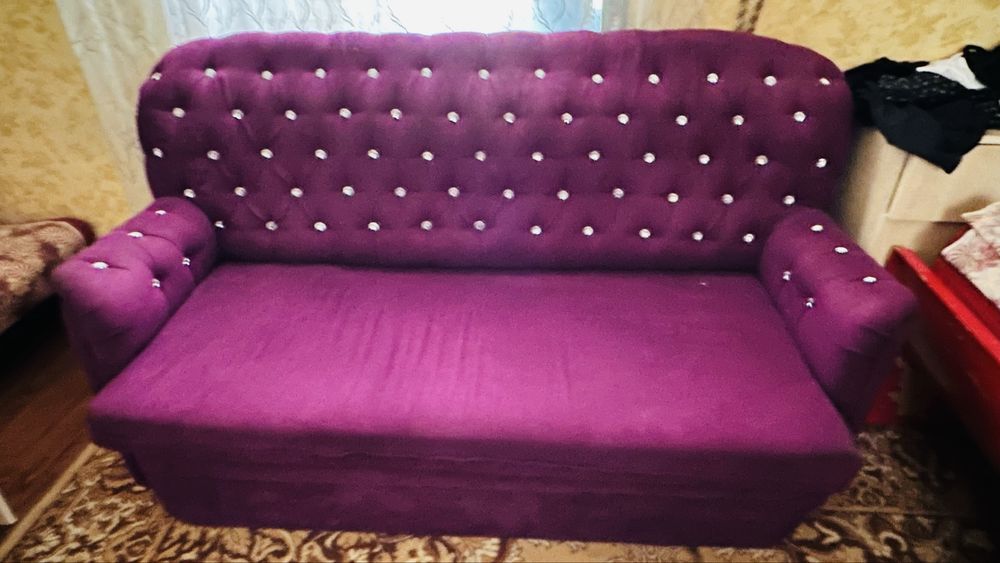 Диваны разные в офис