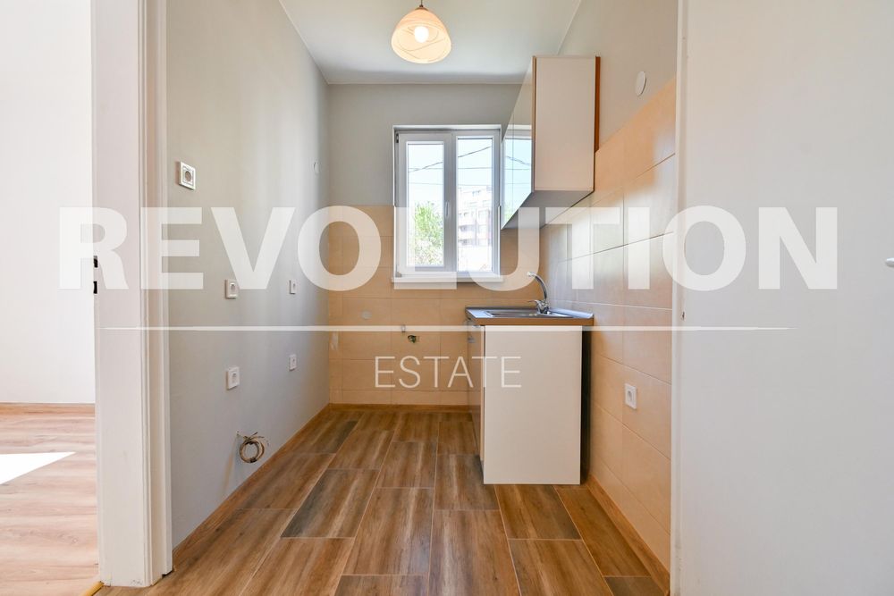 Дава се под наем Къща в София, Овча купел - 130 кв.м за 1500 € - Снимка #19