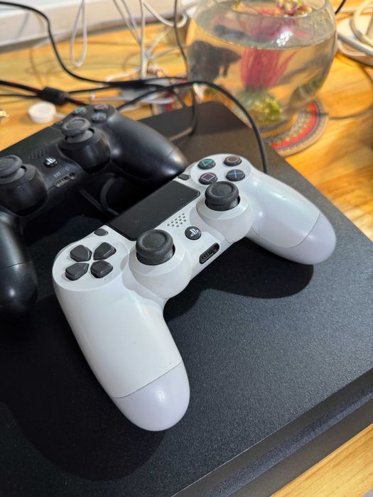 Play Station 4 Slim 512Gb (6 игр на борту - Прошитая)