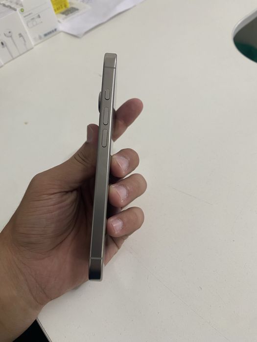 Iphone 16 pro 256 gb natural e-sim