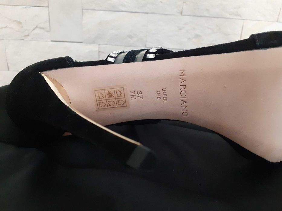 Чисто нови кожени обувки Just Cavalli и сандали Marciano - 37