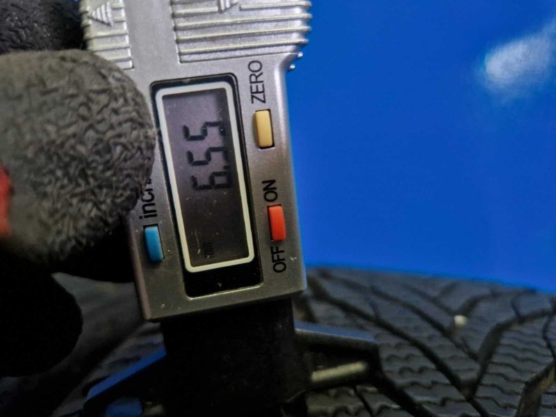 2 Nexen R17 205/40
зимни гуми DOT3318