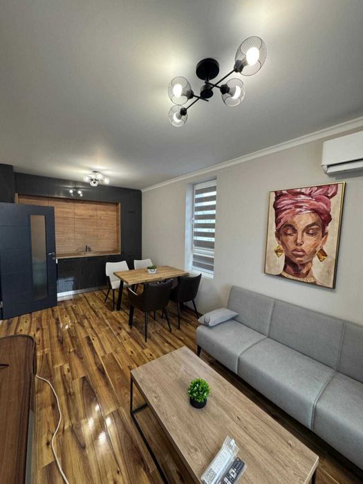 Продава се Тристаен апартамент в Пловдив, Съдийски - 73 кв.м за 2418 €/кв.м - Снимка #2