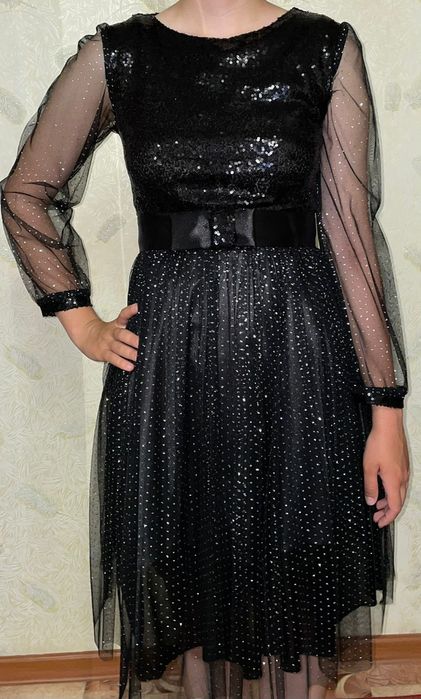 Продам нарядное платье