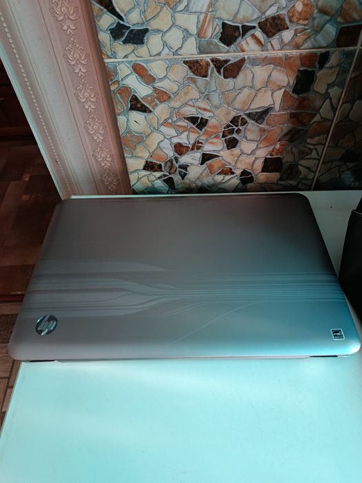 HP Pavilion dv 3305 er