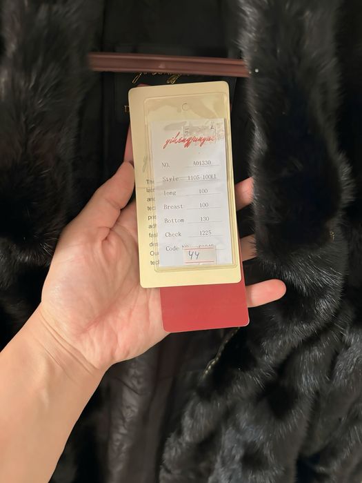 Шуба     женская.      кара сатылады