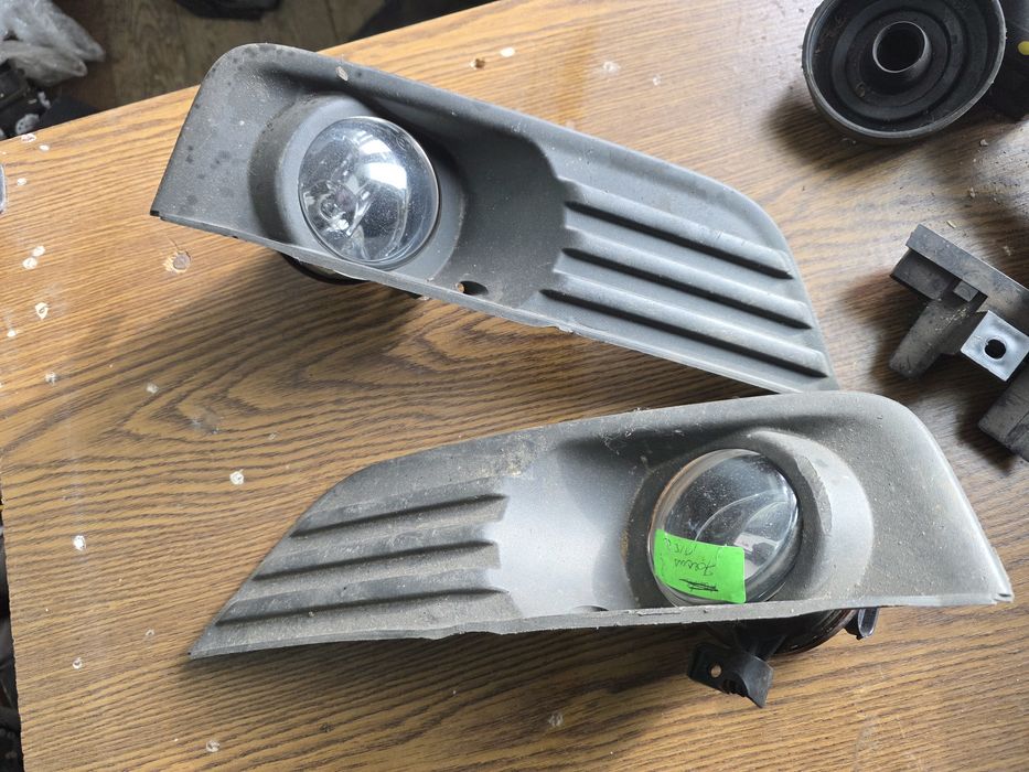 Proiectoare ford focus mk2