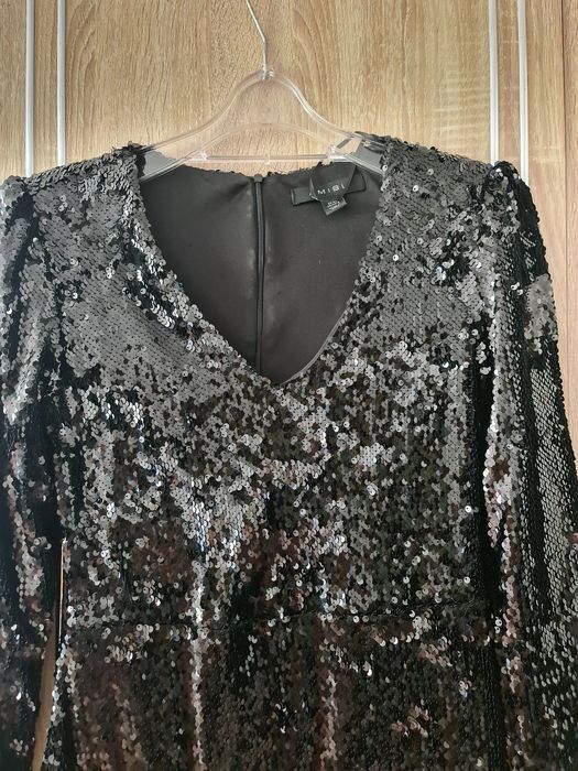 Rochie neagra cu paiete