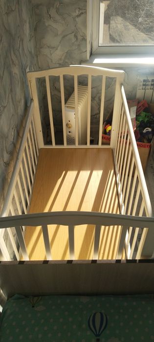 Детская кроватка манеж