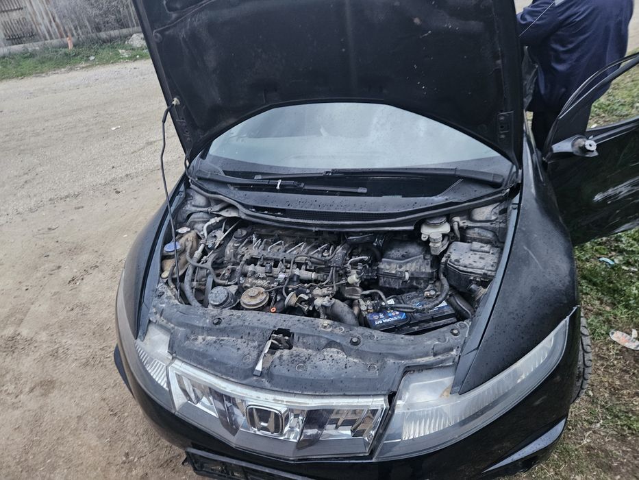 Honda Civic 8 2.2 140 кс