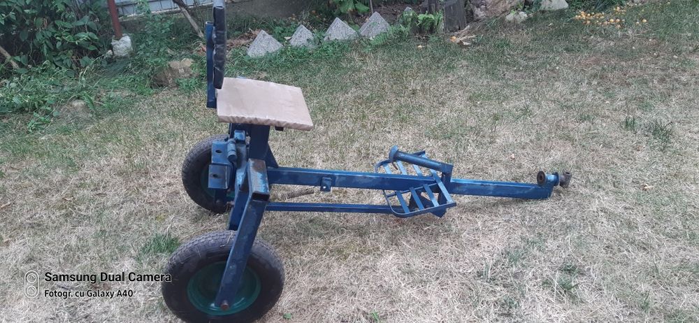 Carucior cu scaun pentru motocultor