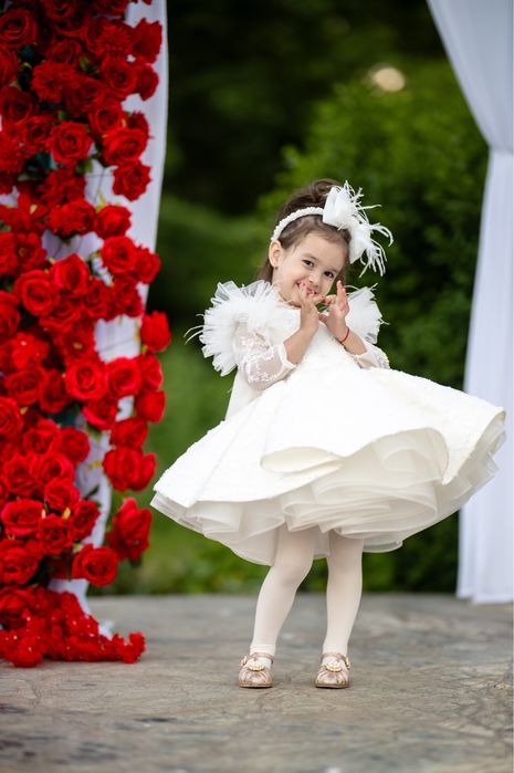 Rochie eleganta fete
