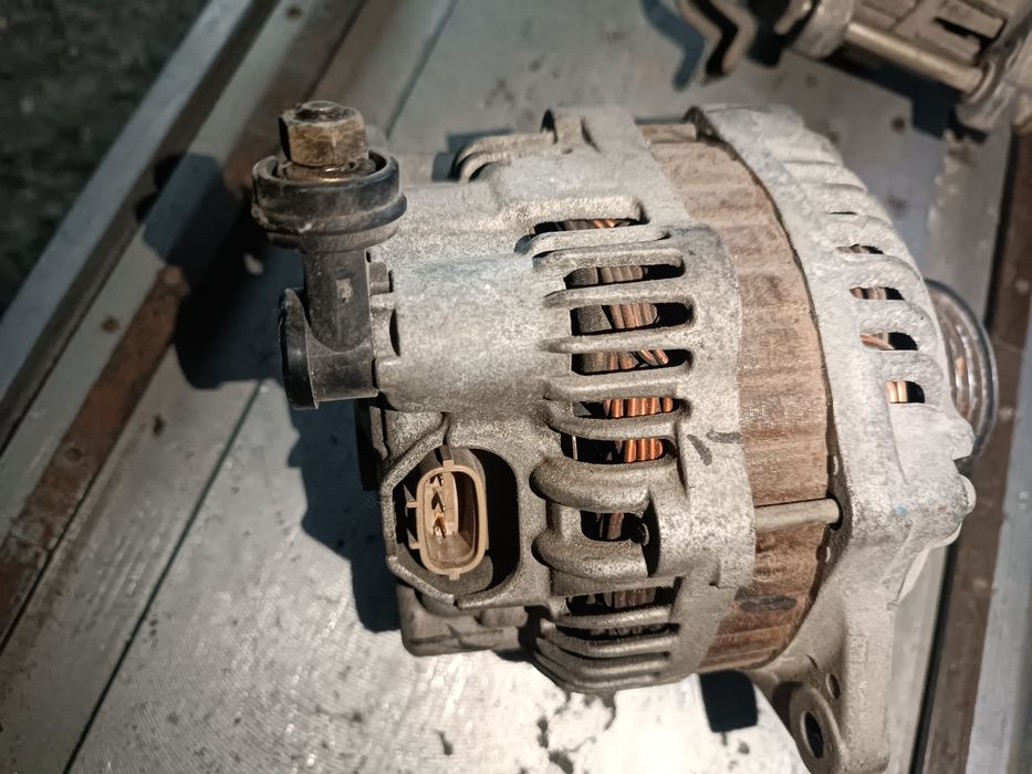 Генератор Subaru forester legacy outback impreza