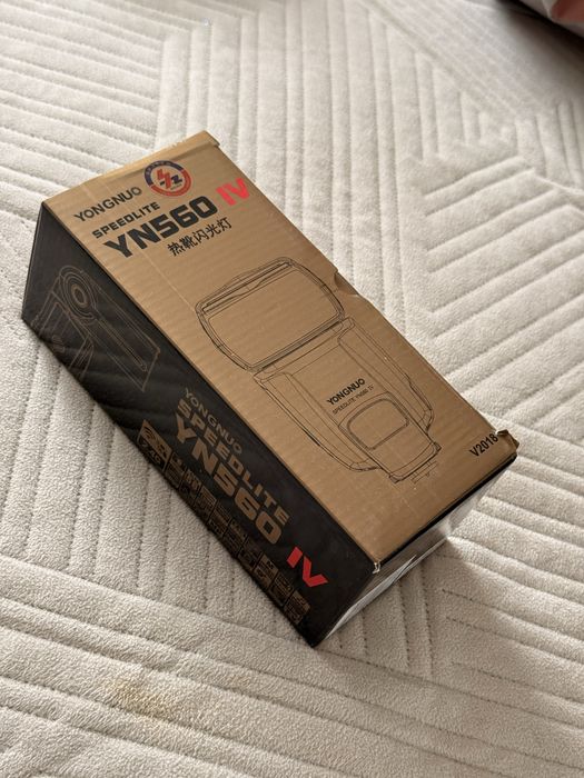 Фотовспышка Speedlight YN 560 IV