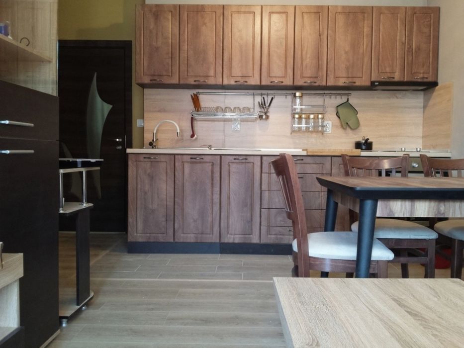 Дава се под наем Двустаен апартамент в Пловдив, Кючук Париж - 68 кв.м за 433.5 € - Снимка #4