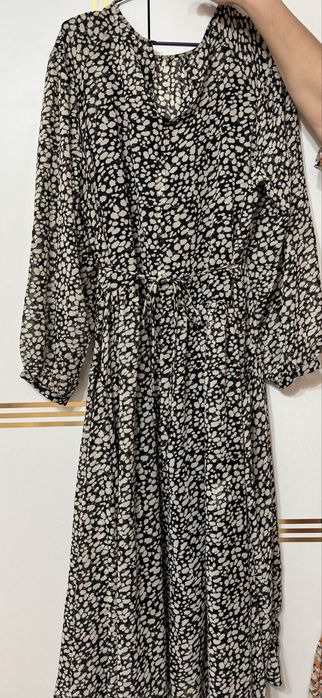 Продаю платье 10000тг