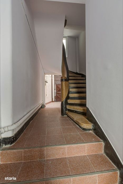 Spațiu birouri 45 mp – Central, lângă Judecatorie – 330 €/lună
