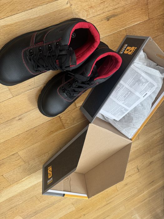 НОВИ кожени мъжки Сейфти обувки