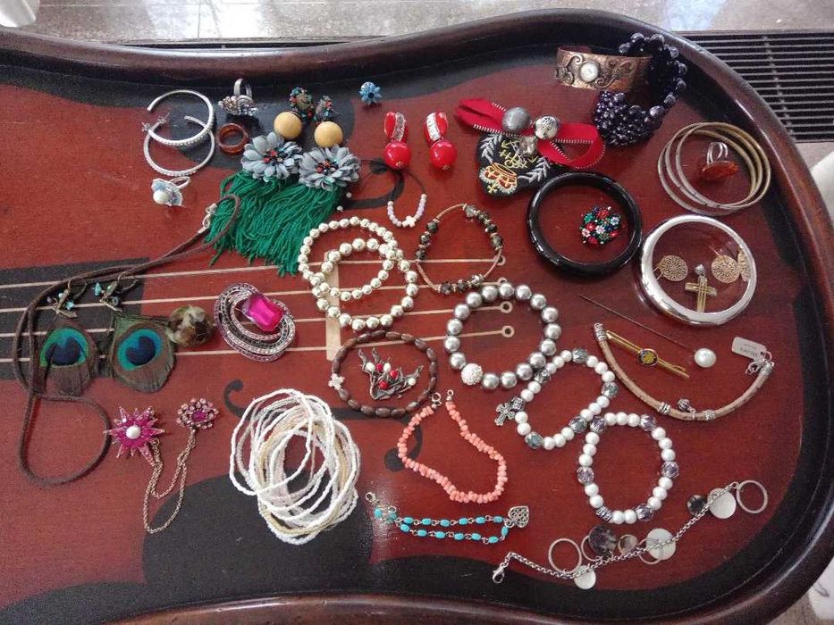 Gablonturi coliere, cercei, bratari, brose, bijuterii argint