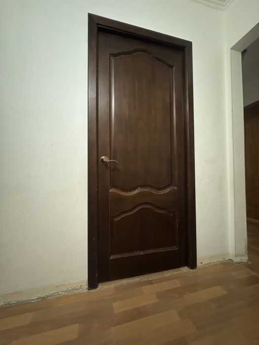 Отдам двери деревянные, б/у