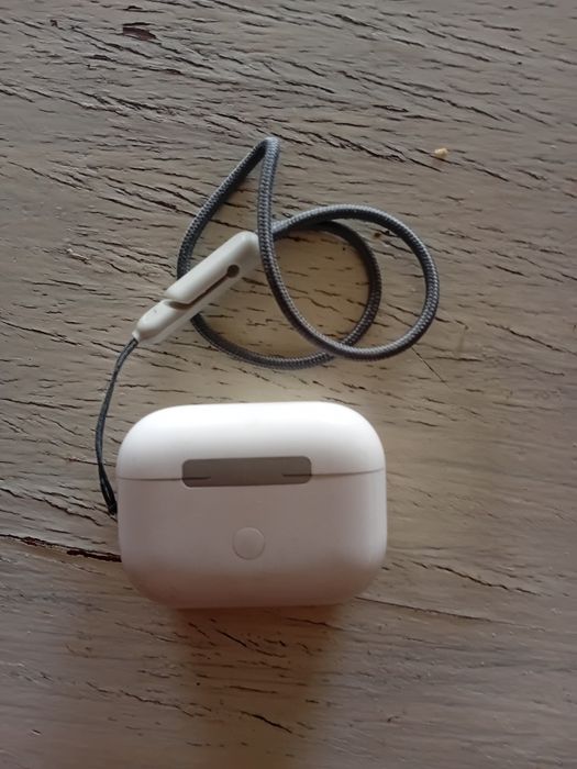 Продам наушник срочно