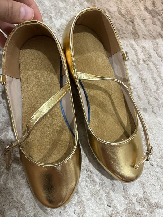 Туфли для танцы золотистые