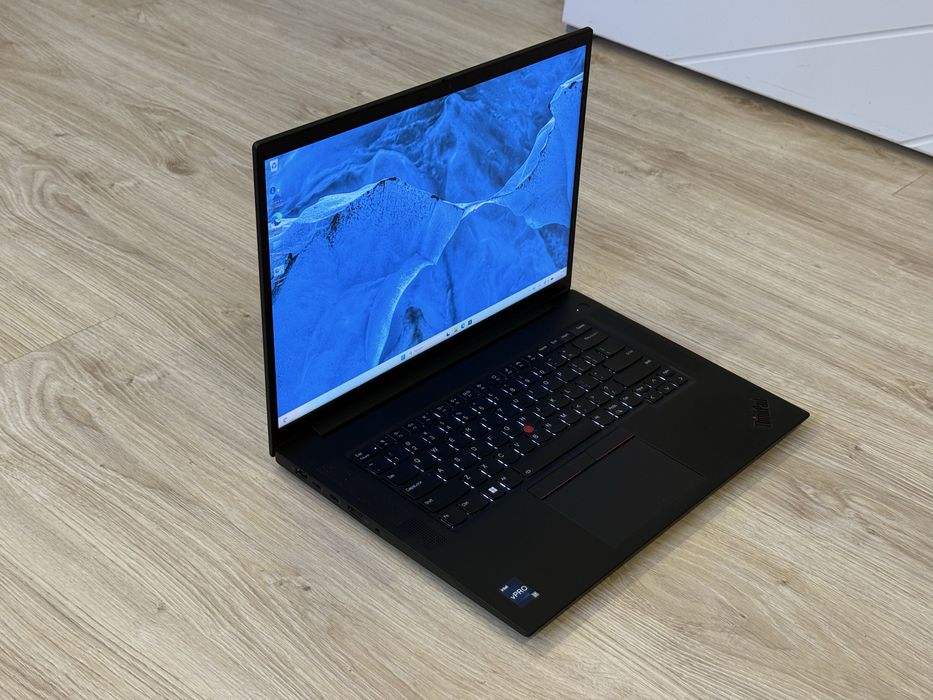 16’ 2.5K 165Hz Core i7-12800H  Lenovo Thinkpad P1 Gen 5  RTX A2000 8GB  32B DDR5  512GB SSD