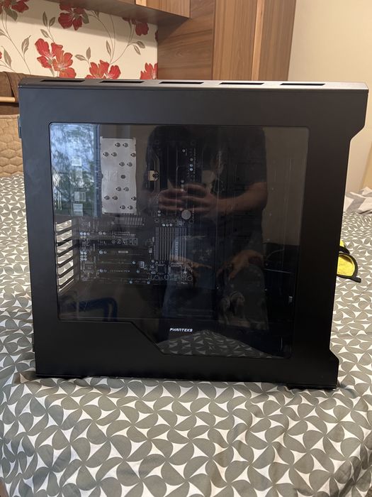 Carcasa Phanteks Atx Mid tower