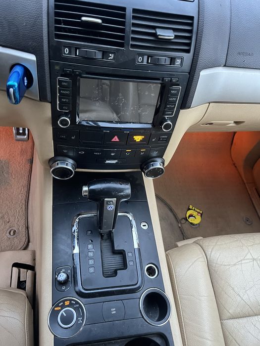 Vw Touareg 3.0D BKS 225кс. na chasti Туарег на части