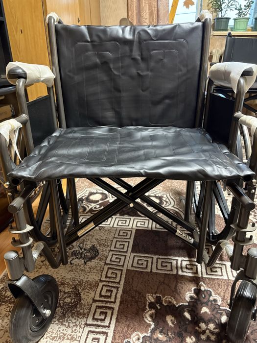 Коляска инвалидная