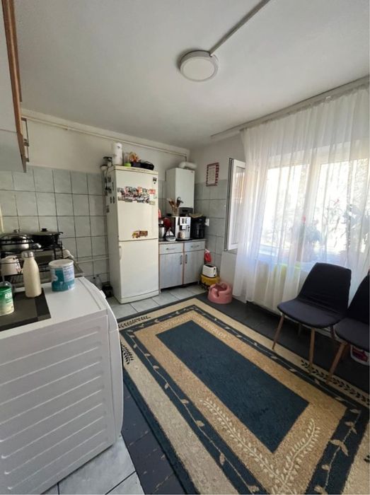 Vand apartament 3 camere