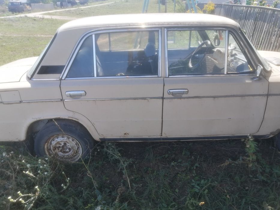 Продам авто ваз 21063